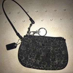❣️Coach Wristlet